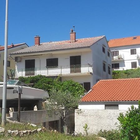 Apartments With A Parking Space מאלי לוסיניי מראה חיצוני תמונה