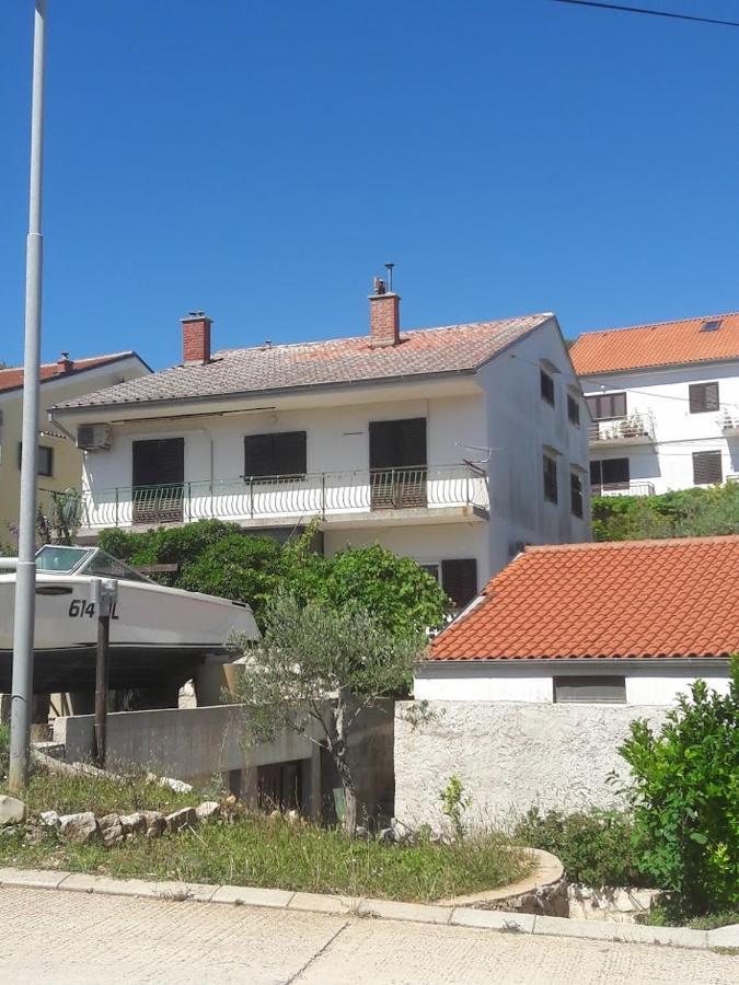 Apartments With A Parking Space מאלי לוסיניי מראה חיצוני תמונה